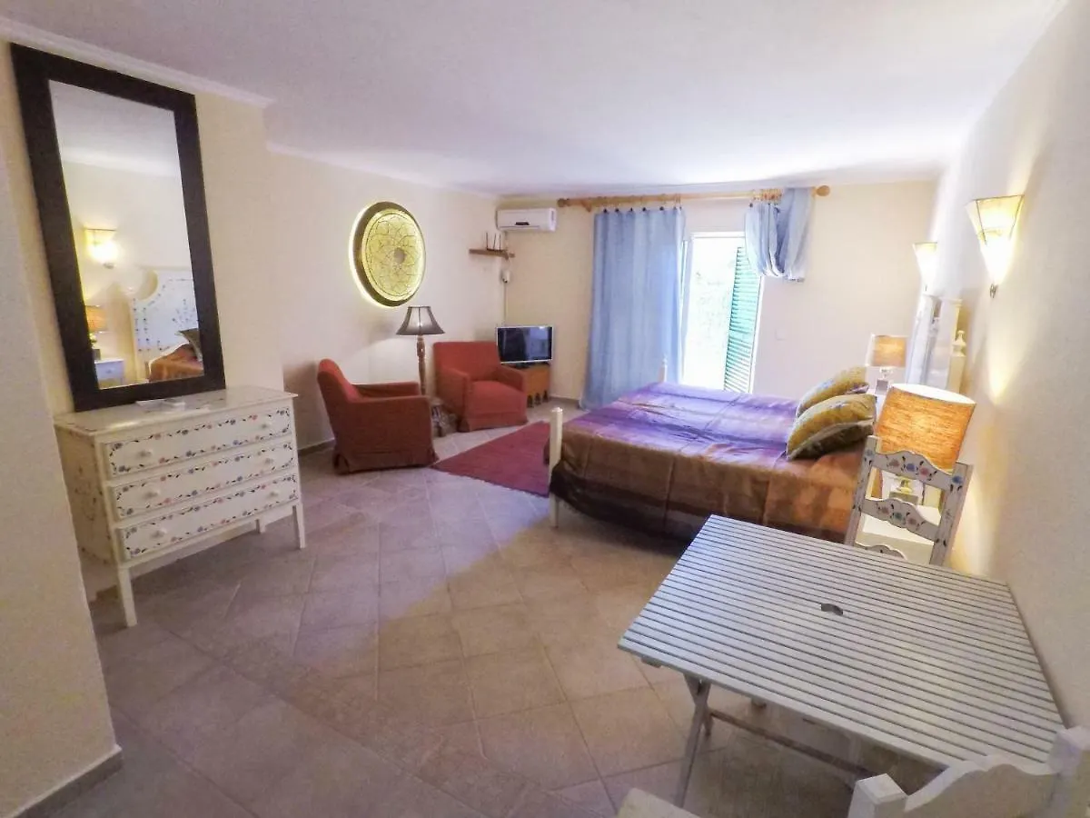 Inn Seventies Cheap & Chic Two Lagos Portugal