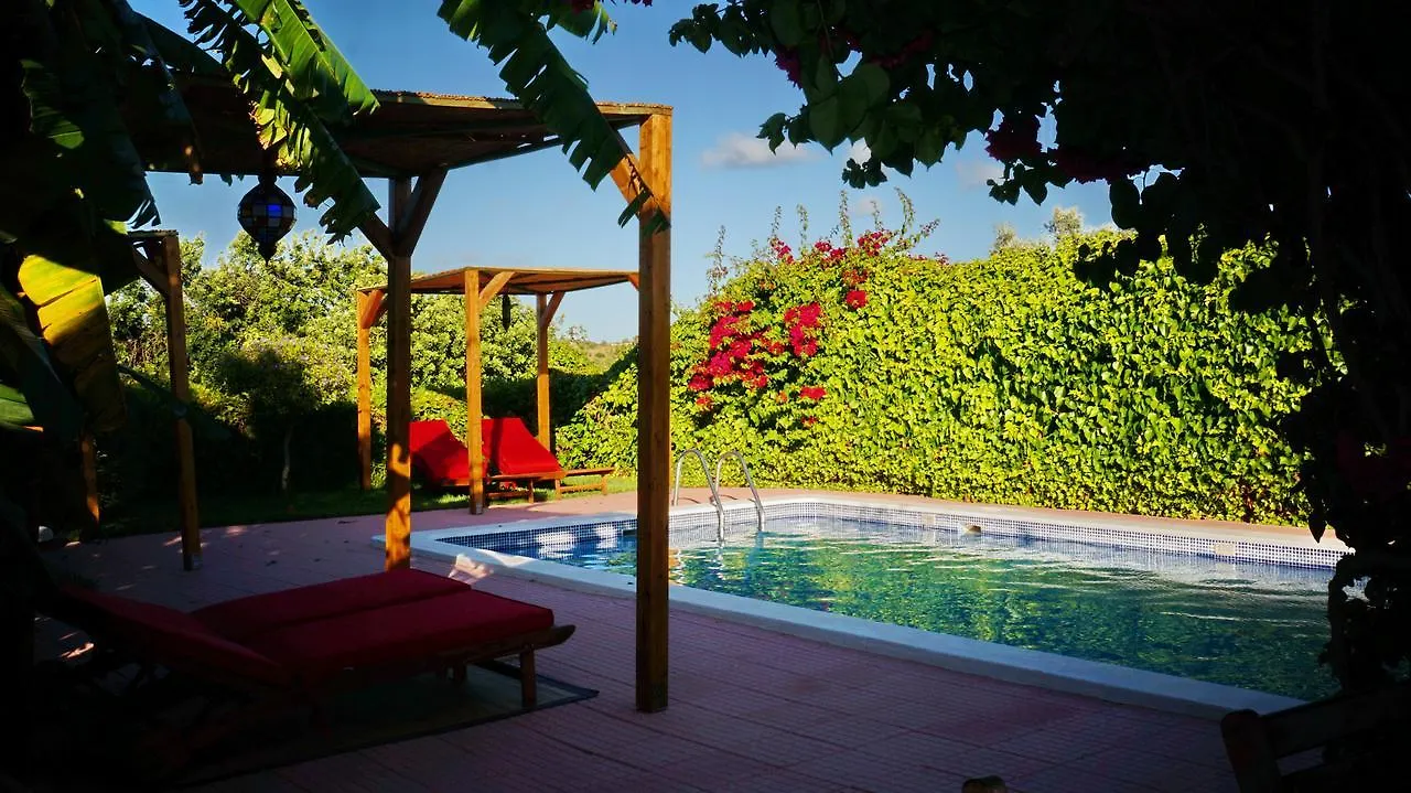 Inn Seventies Cheap & Chic Two Lagos 3*,