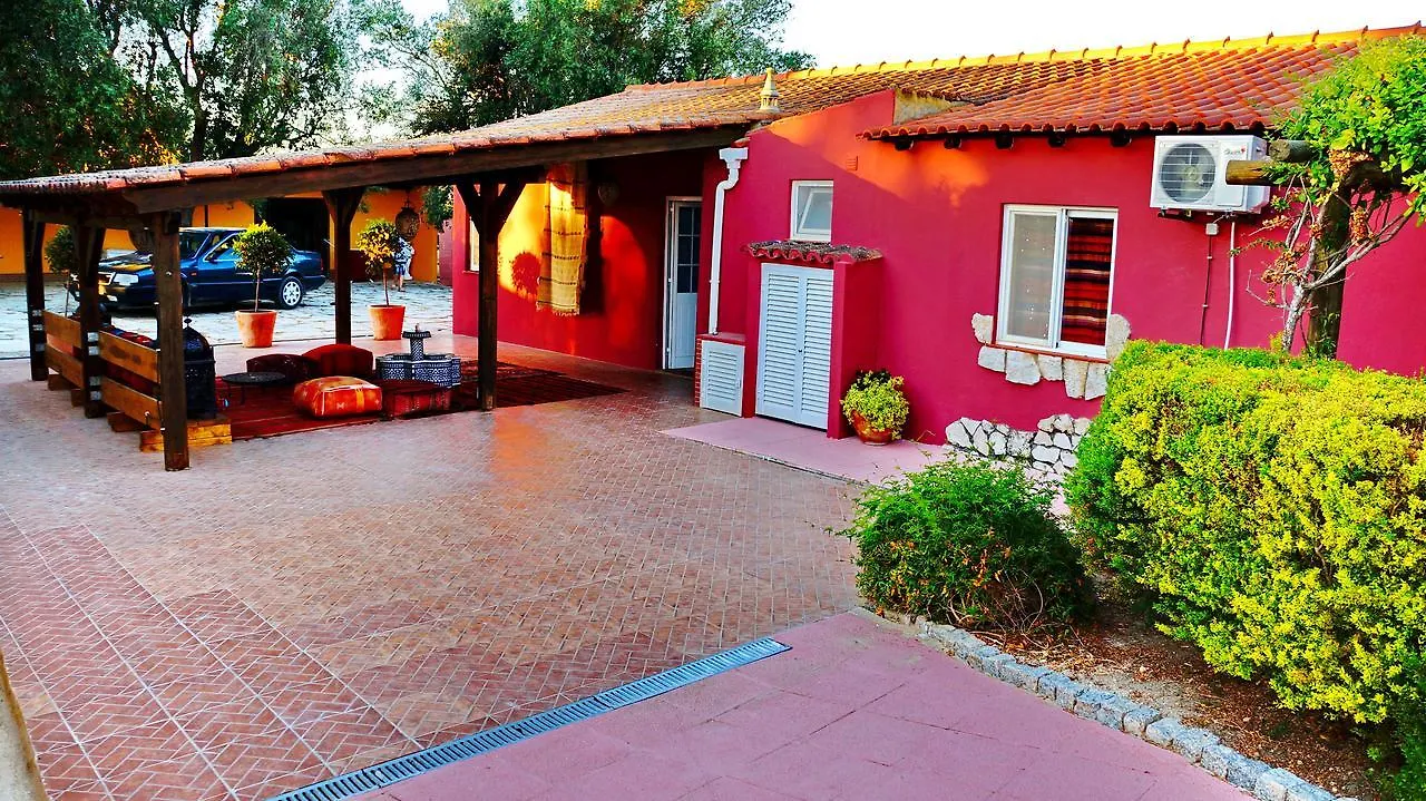 Inn Seventies Cheap & Chic Two Lagos 3*,
