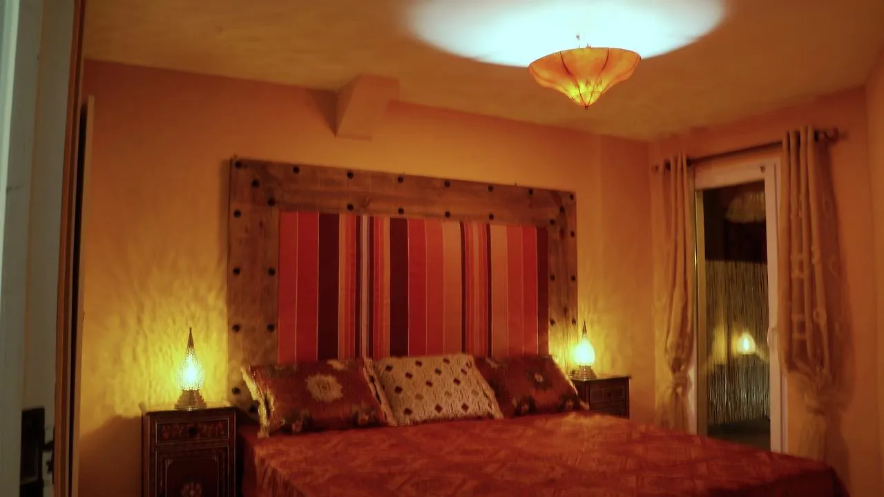 Aparthotel Inn Seventies Cheap & Chic Two Lagos